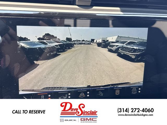 GMC Sierra 2500HD Vehicle Full-screen Gallery Image 17