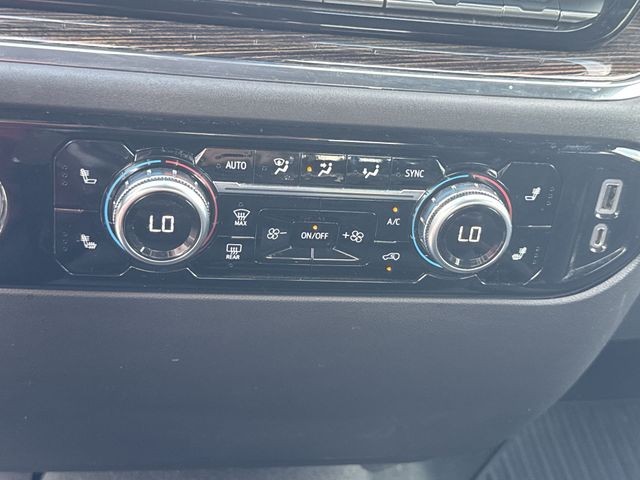 GMC Sierra 1500 Vehicle Full-screen Gallery Image 22