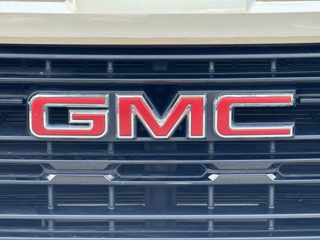 GMC Sierra 1500 Vehicle Full-screen Gallery Image 34