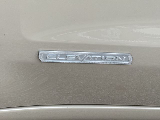 GMC Sierra 1500 Vehicle Full-screen Gallery Image 35