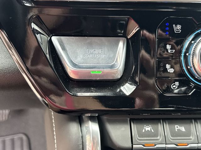 GMC Sierra 1500 Vehicle Full-screen Gallery Image 21