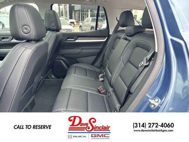 GMC Terrain Vehicle Full-screen Gallery Image 23