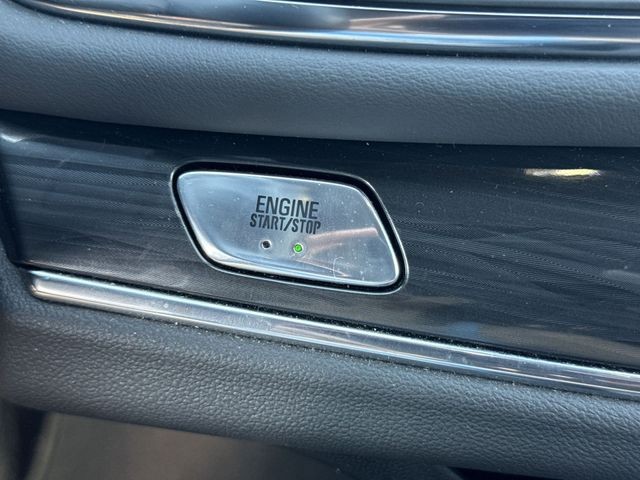 Buick Enclave Vehicle Full-screen Gallery Image 16