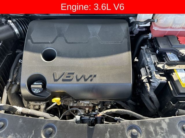 Buick Enclave Vehicle Full-screen Gallery Image 28
