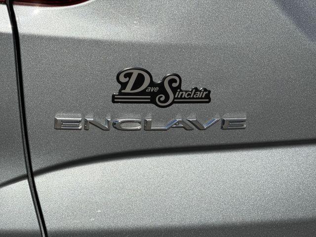 Buick Enclave Vehicle Full-screen Gallery Image 30