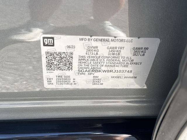 Buick Enclave Vehicle Full-screen Gallery Image 32