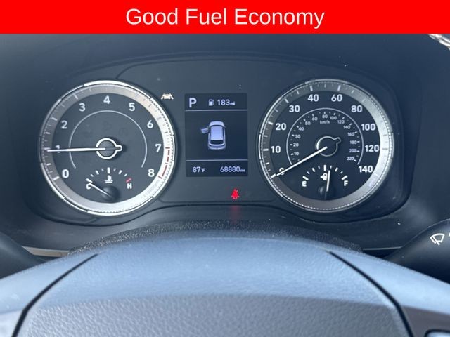 Hyundai Venue Vehicle Full-screen Gallery Image 15