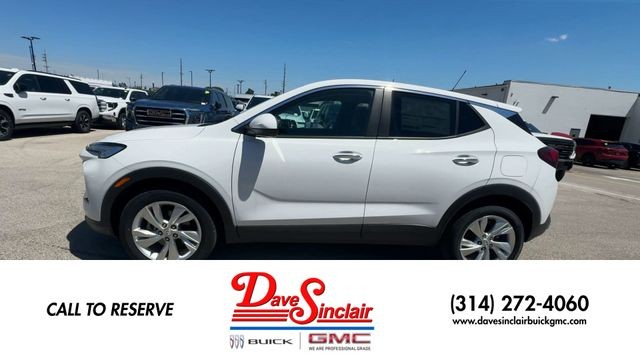 Buick Encore GX Vehicle Full-screen Gallery Image 05