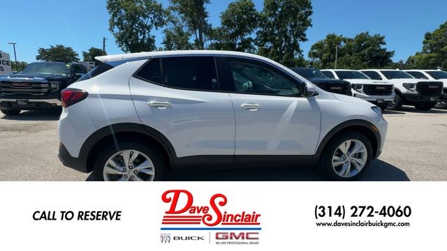 Buick Encore GX Vehicle Full-screen Gallery Image 09