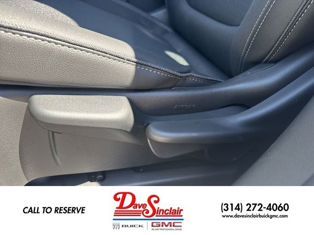 Buick Encore GX Vehicle Full-screen Gallery Image 12