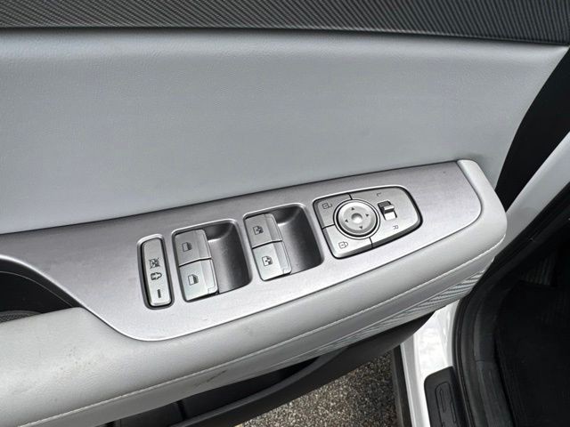 Hyundai Palisade Vehicle Full-screen Gallery Image 17