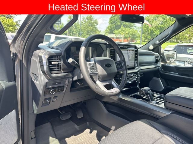 Ford F-150 Vehicle Full-screen Gallery Image 13