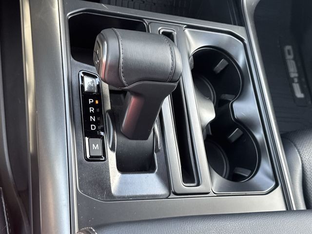 Ford F-150 Vehicle Full-screen Gallery Image 20