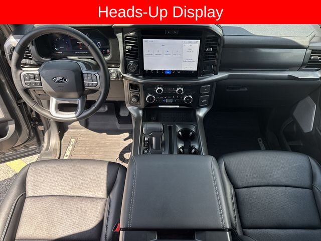 Ford F-150 Vehicle Full-screen Gallery Image 24