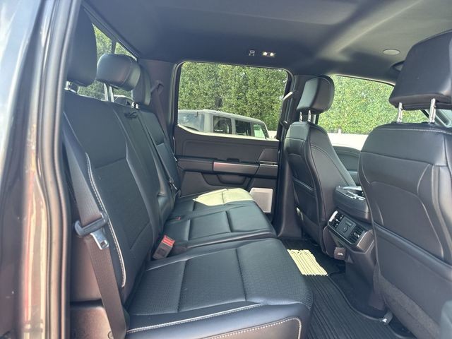 Ford F-150 Vehicle Full-screen Gallery Image 31