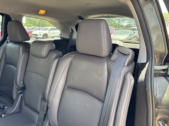 Honda Odyssey Vehicle Full-screen Gallery Image 10