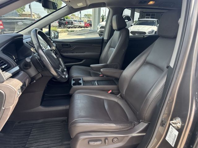 Honda Odyssey Vehicle Full-screen Gallery Image 23