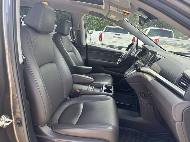Honda Odyssey Vehicle Full-screen Gallery Image 30