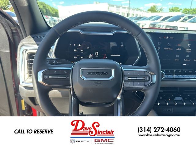 GMC Canyon Vehicle Full-screen Gallery Image 14