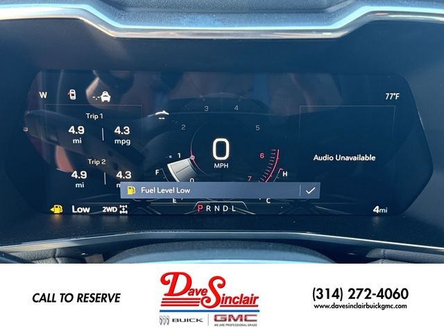 GMC Canyon Vehicle Full-screen Gallery Image 15