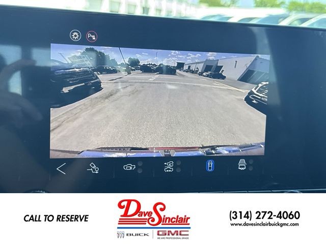 GMC Canyon Vehicle Full-screen Gallery Image 17