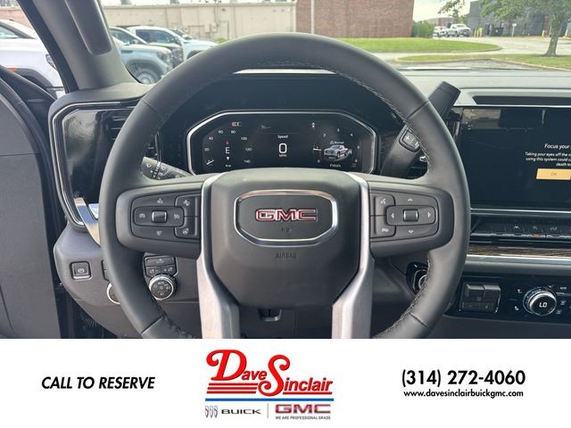 GMC Sierra 1500 Vehicle Full-screen Gallery Image 14