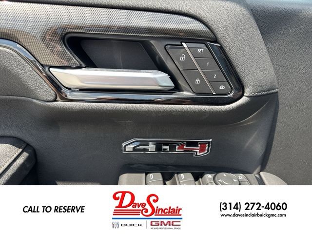 GMC Sierra 1500 Vehicle Full-screen Gallery Image 13