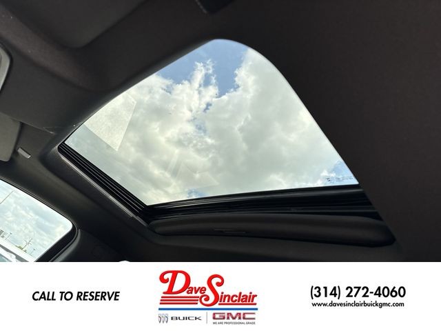 GMC Sierra 1500 Vehicle Full-screen Gallery Image 22