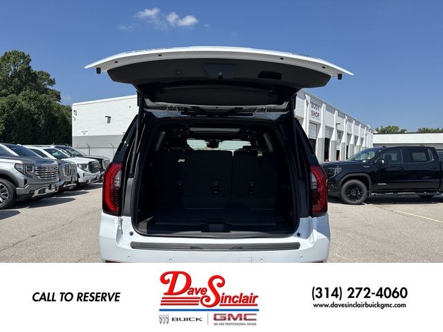 GMC Yukon Vehicle Full-screen Gallery Image 25