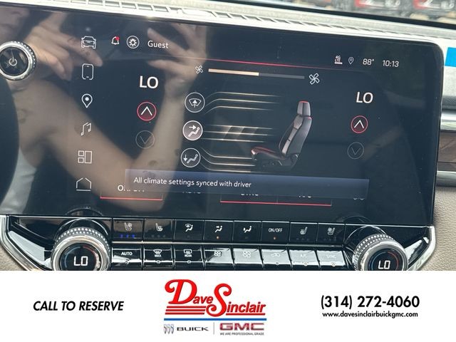 GMC Canyon Vehicle Full-screen Gallery Image 19