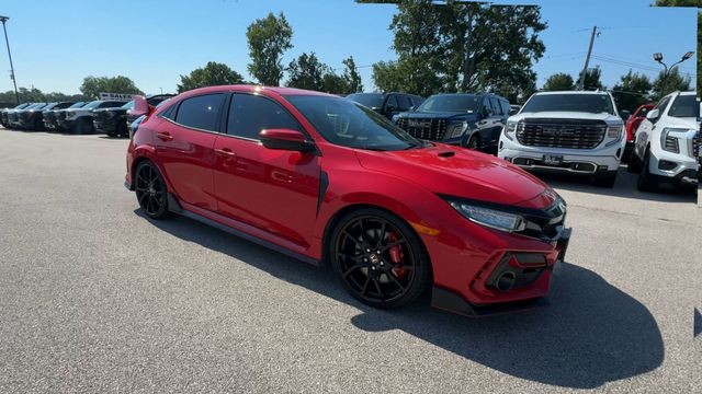 Honda Civic Type R Vehicle Full-screen Gallery Image 02