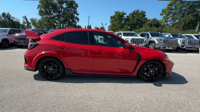 Honda Civic Type R Vehicle Full-screen Gallery Image 11