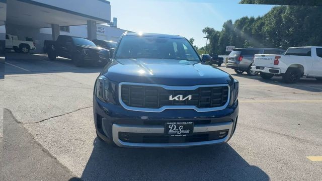 Kia Telluride Vehicle Full-screen Gallery Image 03