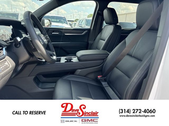 GMC Acadia Vehicle Full-screen Gallery Image 11