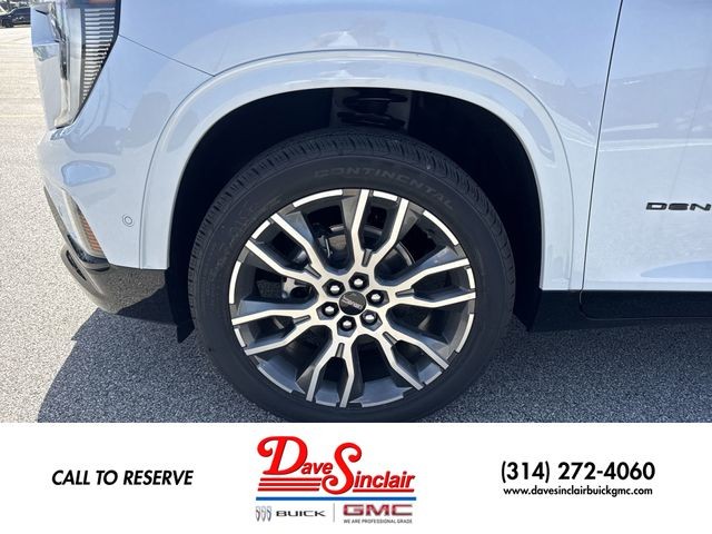 GMC Acadia Vehicle Full-screen Gallery Image 10
