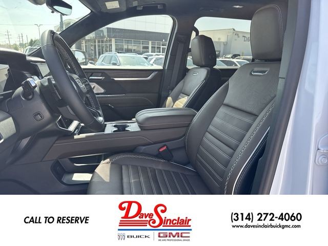 GMC Acadia Vehicle Full-screen Gallery Image 11
