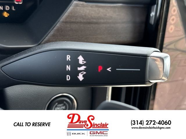 GMC Acadia Vehicle Full-screen Gallery Image 20