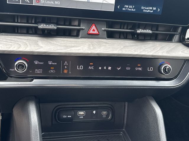 Kia Sportage Vehicle Full-screen Gallery Image 22
