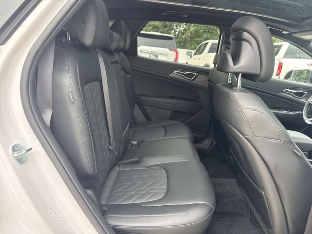 Kia Sportage Vehicle Full-screen Gallery Image 32