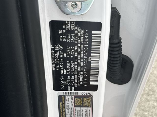Kia Sportage Vehicle Full-screen Gallery Image 39