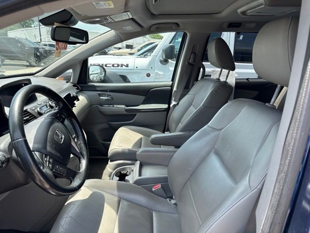 Honda Odyssey Vehicle Full-screen Gallery Image 10