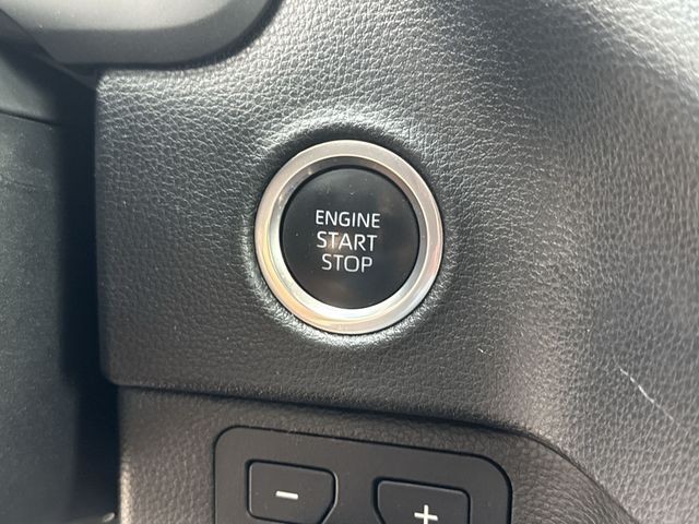 Toyota Tundra 4WD Vehicle Full-screen Gallery Image 20