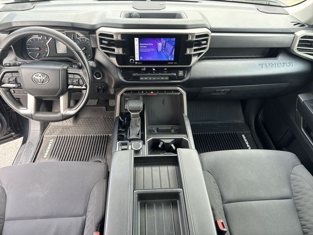 Toyota Tundra 4WD Vehicle Full-screen Gallery Image 23