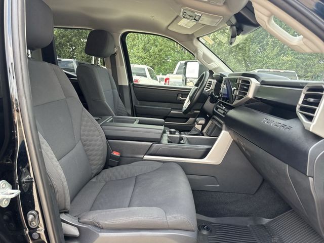 Toyota Tundra 4WD Vehicle Full-screen Gallery Image 29