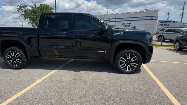 GMC Sierra 1500 Vehicle Full-screen Gallery Image 11