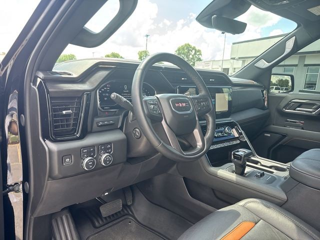 GMC Sierra 1500 Vehicle Full-screen Gallery Image 13