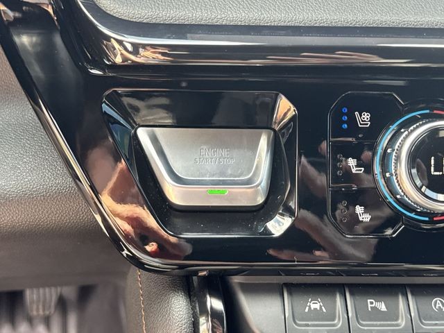 GMC Sierra 1500 Vehicle Full-screen Gallery Image 21