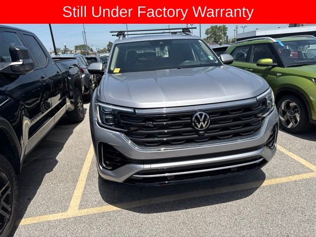 Volkswagen Atlas Vehicle Full-screen Gallery Image 05