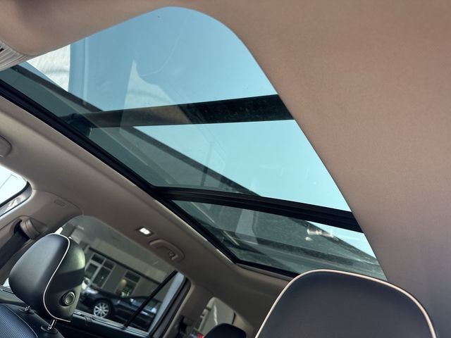 Volkswagen Atlas Vehicle Full-screen Gallery Image 22