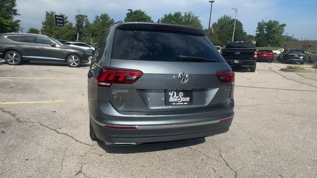 Volkswagen Tiguan Vehicle Full-screen Gallery Image 09